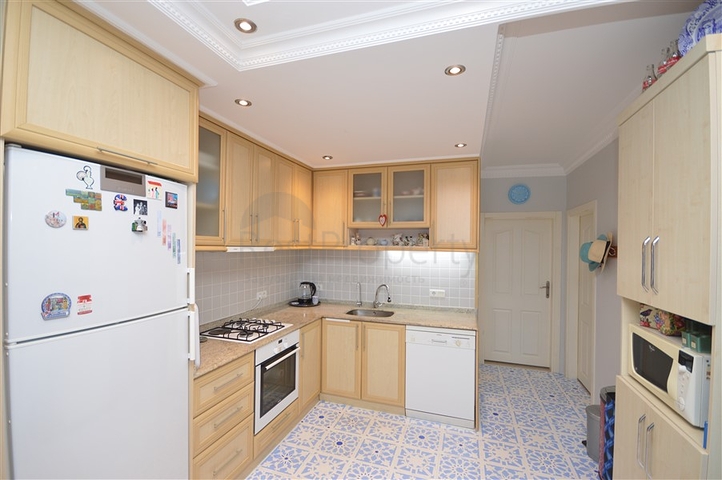 Gemütliche 2+1 Wohnung mit eigenem Gartengrundstück