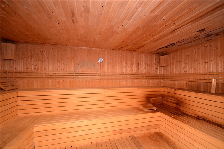 Gemütliche 2+1 Wohnung mit eigenem Gartengrundstück