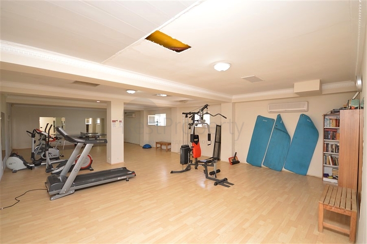 Gemütliche 2+1 Wohnung mit eigenem Gartengrundstück