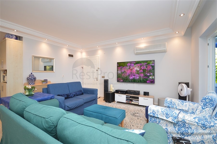 Gemütliche 2+1 Wohnung mit eigenem Gartengrundstück