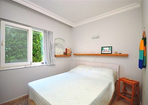 Gemütliche 2+1 Wohnung mit eigenem Gartengrundstück