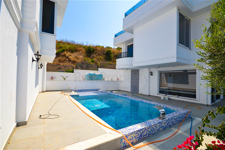 3+1 Art Villa in Kargicak 