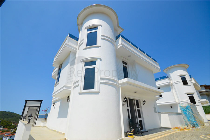 3+1 Art Villa in Kargicak 