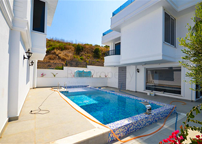 3+1 Art Villa in Kargicak 