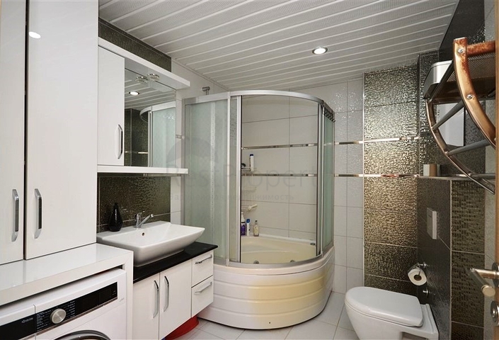 Geräumige Dreizimmerwohnung mit separater Küche im Stadtteil Oba