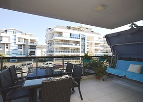 Geräumige Dreizimmerwohnung mit separater Küche im Stadtteil Oba