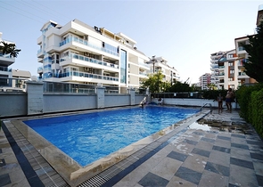 Geräumige Dreizimmerwohnung mit separater Küche im Stadtteil Oba