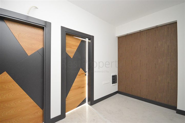 Gewerbeflächen zur Miete in einem vielversprechenden Bereich sind beide