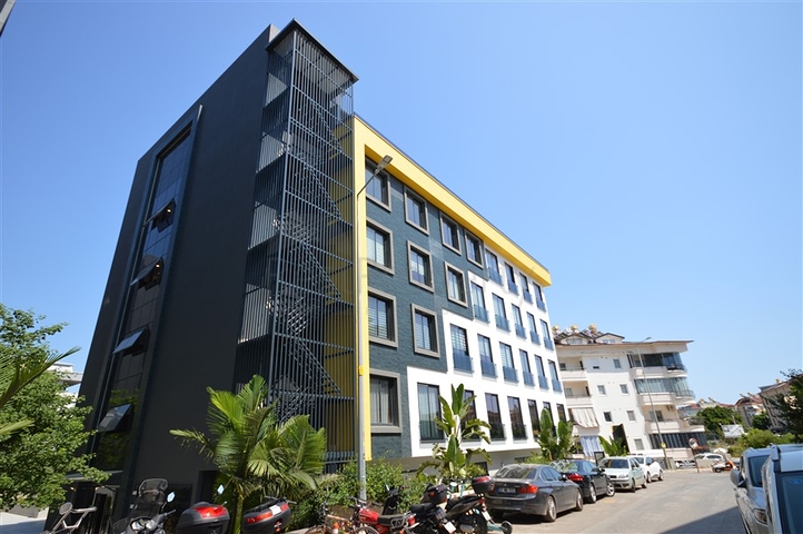 Gewerbeflächen zur Miete in einem vielversprechenden Bereich sind beide