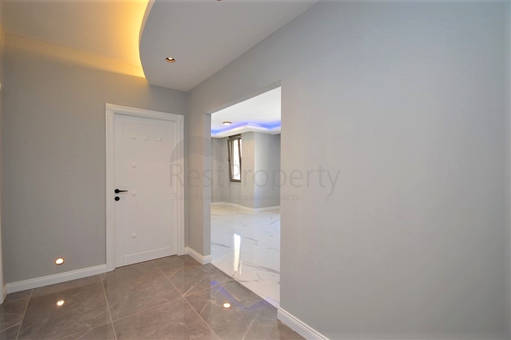 Präsentiert Ihnen eine 1+1 Wohnung zu Fuß zum Meer in der Nähe von Oba