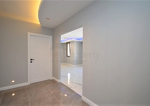 Präsentiert Ihnen eine 1+1 Wohnung zu Fuß zum Meer in der Nähe von Oba