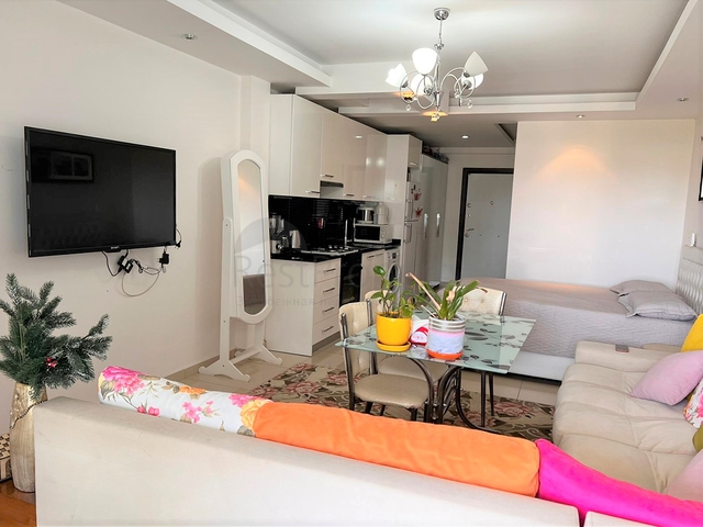 Studio in einem berühmten und begehrten Komplex in der Gegend von Dschikkilli