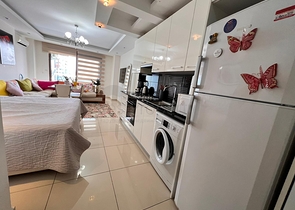 Studio in einem berühmten und begehrten Komplex in der Gegend von Dschikkilli