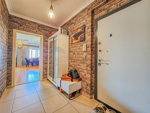 Möbliertes 4+1 Penthouse in einem der Wohnkomplexe von Mahmutlar