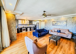 Möbliertes 4+1 Penthouse in einem der Wohnkomplexe von Mahmutlar