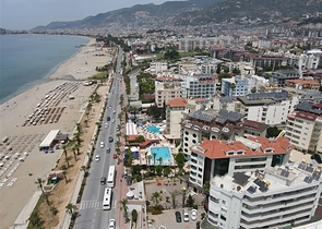 Apartment mit 2+1 Grundriss an der ersten Küste in beide Richtungen