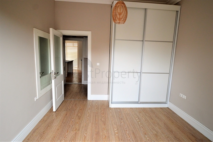 Moderne Villen mit Garten in einer Anlage in Antalya