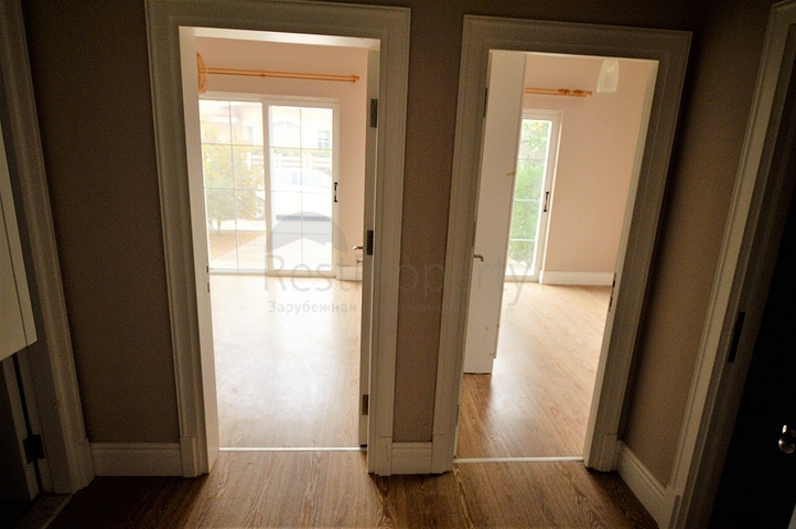 Moderne Villen mit Garten in einer Anlage in Antalya