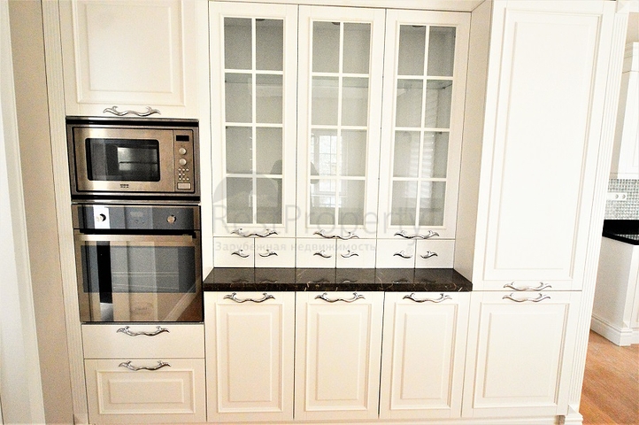 Moderne Villen mit Garten in einer Anlage in Antalya