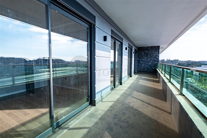 Geräumiges 4+1 Penthouse in der Nähe von Oba