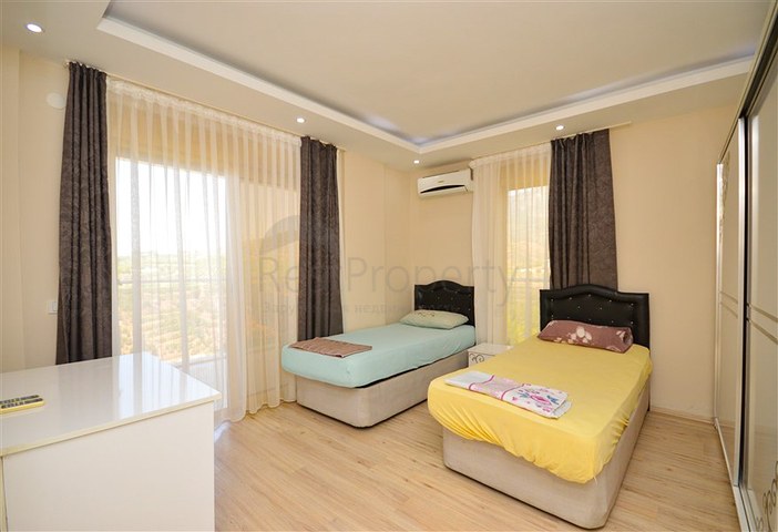 Villa in Sith 4+1 mit kleinem Garten und Meer- und Bergblick in der malerischen Gegend von Kargicak