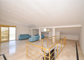 Villa in Sith 4+1 mit kleinem Garten und Meer- und Bergblick in der malerischen Gegend von Kargicak