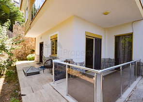 Villa in Sith 4+1 mit kleinem Garten und Meer- und Bergblick in der malerischen Gegend von Kargicak