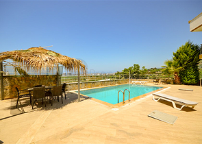 Villa in Sith 4+1 mit kleinem Garten und Meer- und Bergblick in der malerischen Gegend von Kargicak