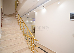 Villa in Sith 4+1 mit kleinem Garten und Meer- und Bergblick in der malerischen Gegend von Kargicak