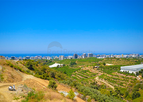 Villa in Sith 4+1 mit kleinem Garten und Meer- und Bergblick in der malerischen Gegend von Kargicak