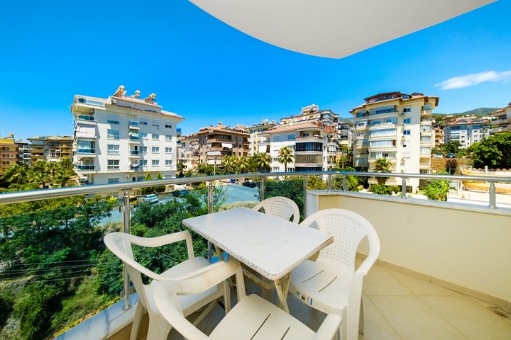 2+1-Wohnung im Stadtteil Djikjili mit großem Balkon