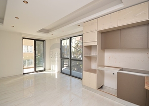 1+1 Wohnung in einem Premium-Komplex an der ersten Küste in Mahmutlar