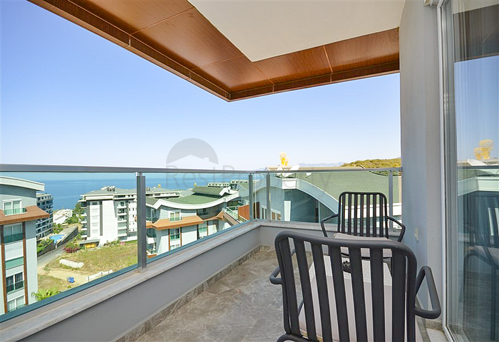 2+1 Penthouse mit Blick auf das Mittelmeer, nur 400 m vom Strand von Kargicak entfernt
