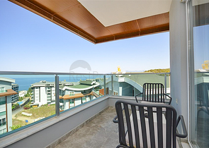 2+1 Penthouse mit Blick auf das Mittelmeer, nur 400 m vom Strand von Kargicak entfernt