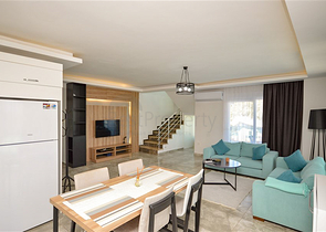 2+1 Penthouse mit Blick auf das Mittelmeer, nur 400 m vom Strand von Kargicak entfernt