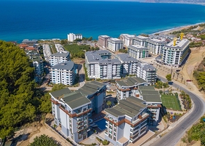 2+1 Penthouse mit Blick auf das Mittelmeer, nur 400 m vom Strand von Kargicak entfernt
