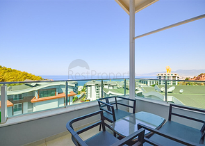 2+1 Penthouse mit Blick auf das Mittelmeer, nur 400 m vom Strand von Kargicak entfernt