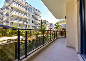 1+1 Wohnung in einem schicken Komplex, nur wenige Gehminuten vom Meer entfernt