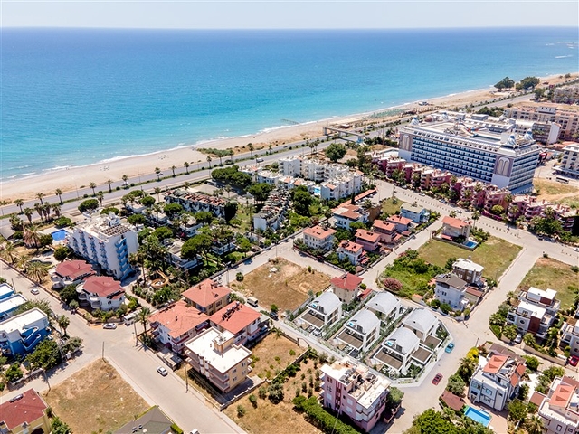 Villa 3+1 mit Whirlpool auf dem Dach, 250 m vom Meer entfernt