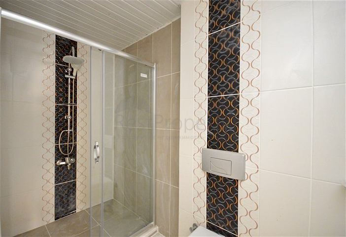 Penthouse mit 7+1 Grundriss mit separater Küche im Zentrum von Alanya