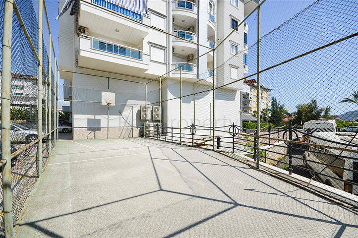 Penthouse mit 7+1 Grundriss mit separater Küche im Zentrum von Alanya