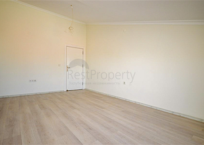 Penthouse mit 7+1 Grundriss mit separater Küche im Zentrum von Alanya