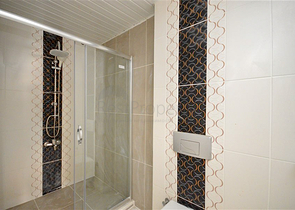 Penthouse mit 7+1 Grundriss mit separater Küche im Zentrum von Alanya