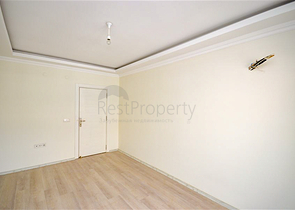 Penthouse mit 7+1 Grundriss mit separater Küche im Zentrum von Alanya