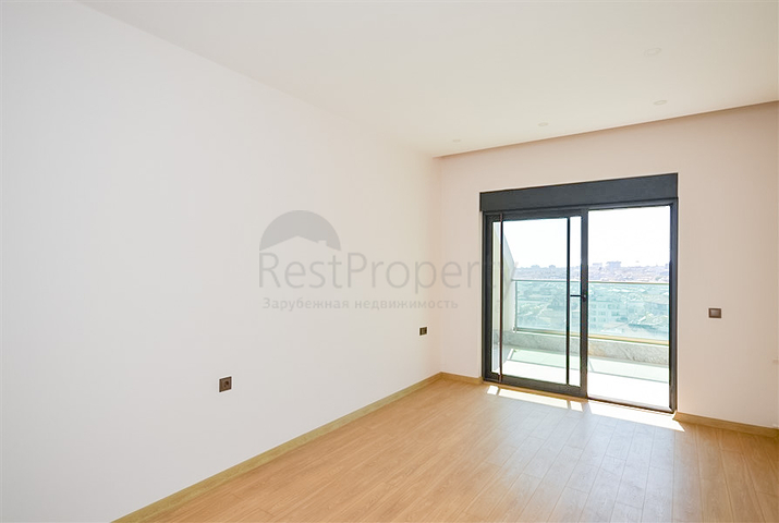 Zweistöckiges 3+1 Penthouse mit geschlossenem Parkplatz und Meerblick in Alanya