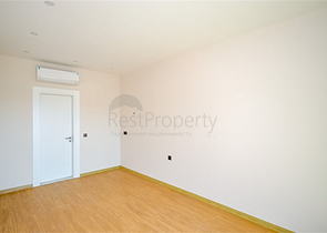 Zweistöckiges 3+1 Penthouse mit geschlossenem Parkplatz und Meerblick in Alanya