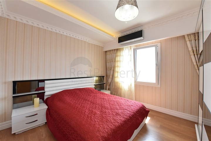 Penthouse 4+1 in Mahmutlar/Alanya