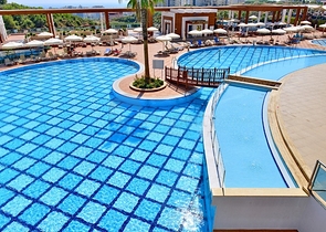 Penthouse 4+1 in Mahmutlar/Alanya