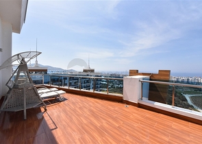 Penthouse 4+1 in Mahmutlar/Alanya