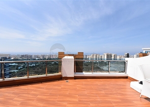 Penthouse 4+1 in Mahmutlar/Alanya